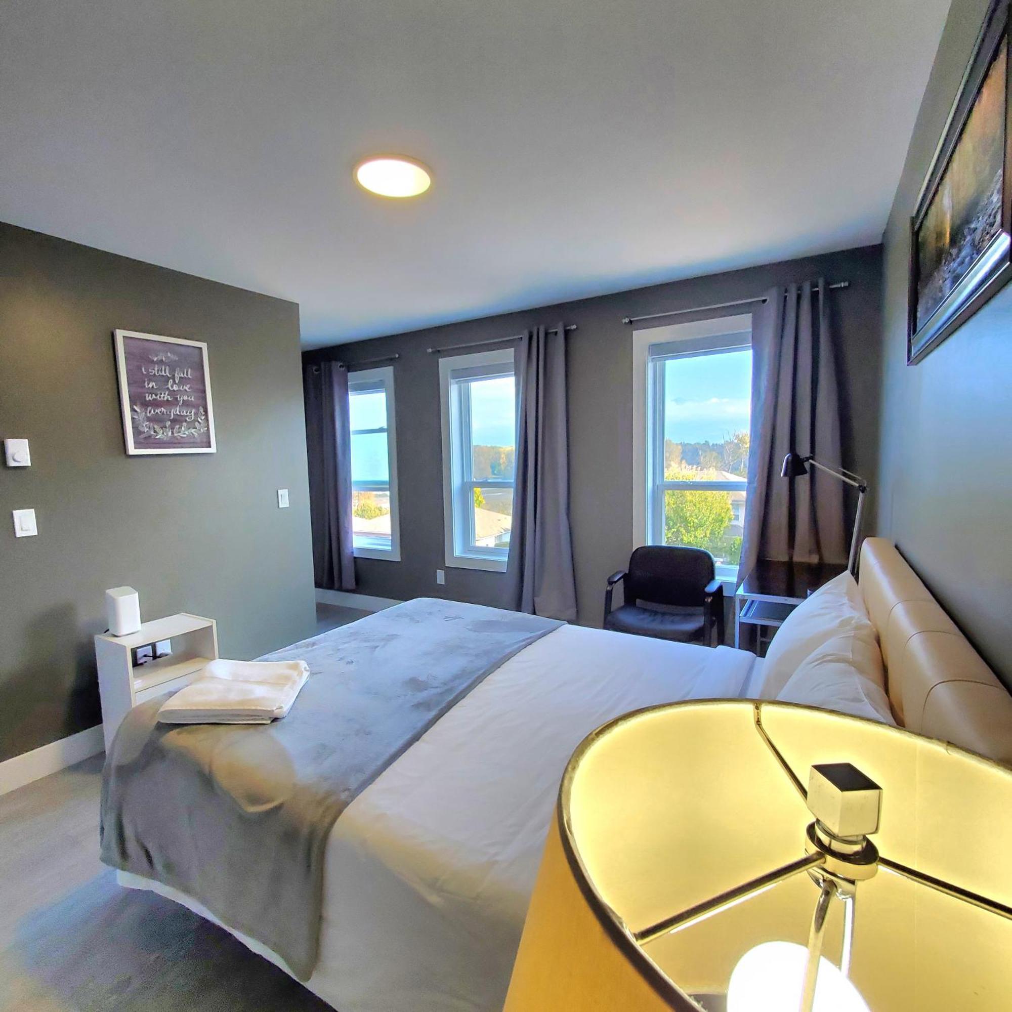 Mountain Retreat 3 Bedroom Garden House Near Heritage Park, Coliseum , Hwy 1, Fishing, Cultus Lake Chilliwack Habitación foto